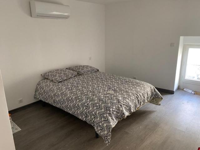 Alida Villa Civray  Екстериор снимка